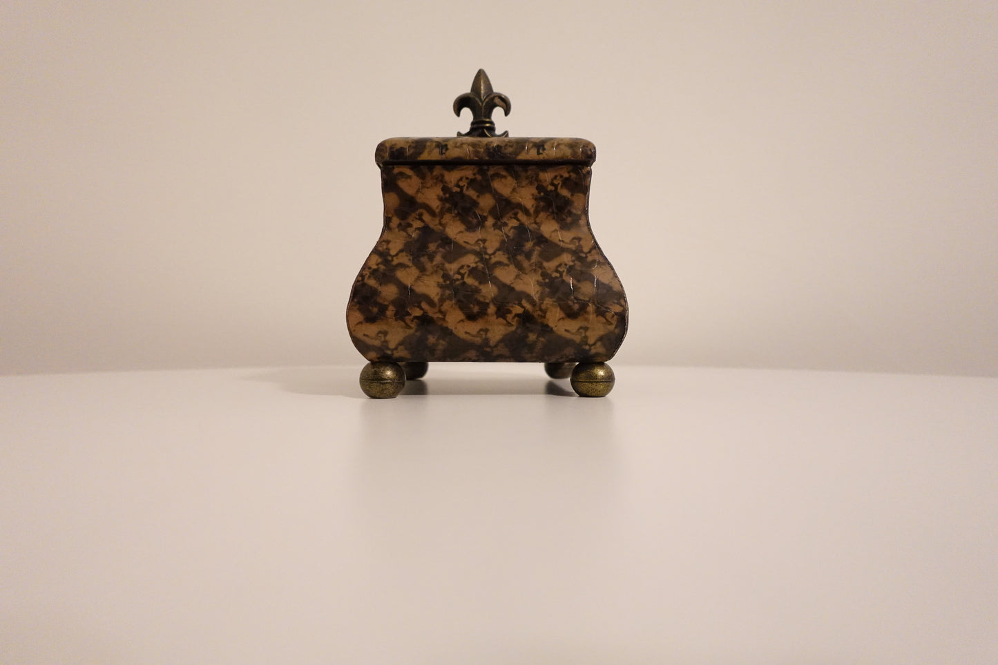 Elegant Vintage Fleur-de-Lis Keepsake Box in Rich Brown Faux Leather - 7 inches Tall