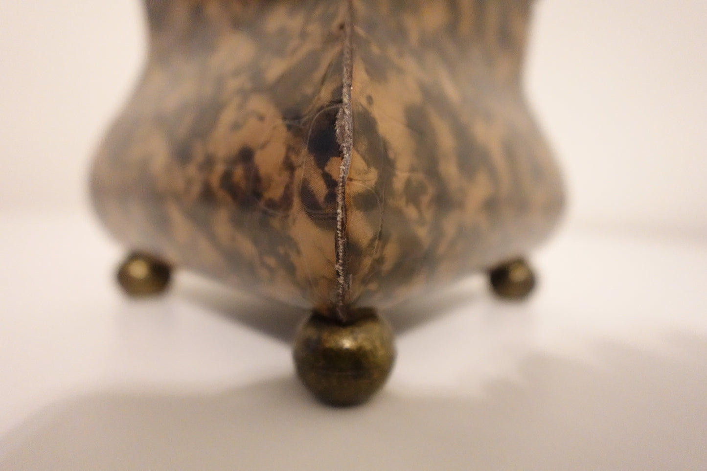 Elegant Vintage Fleur-de-Lis Keepsake Box in Rich Brown Faux Leather - 7 inches Tall
